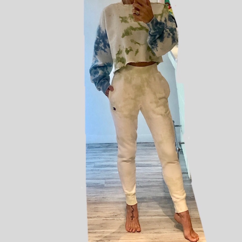Champion Tie-Dye Jogger Set✨🏝✨
